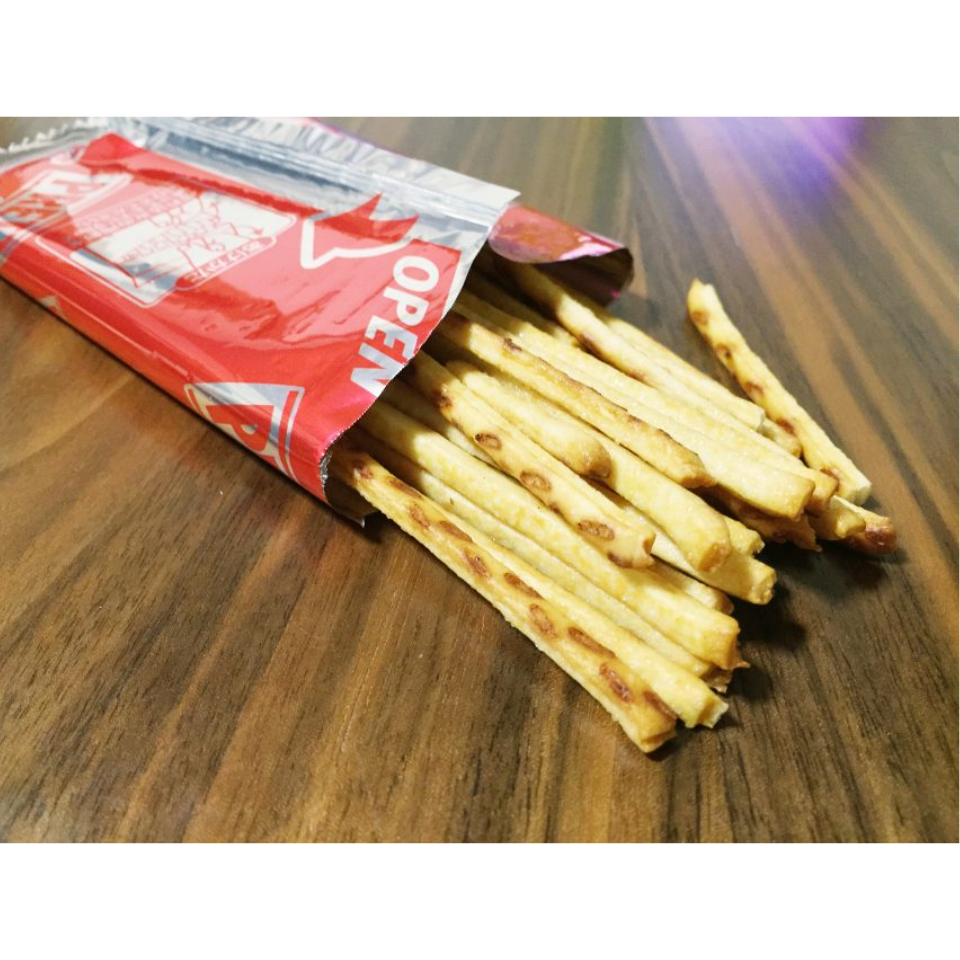 Pretz tomato flavoured crackers