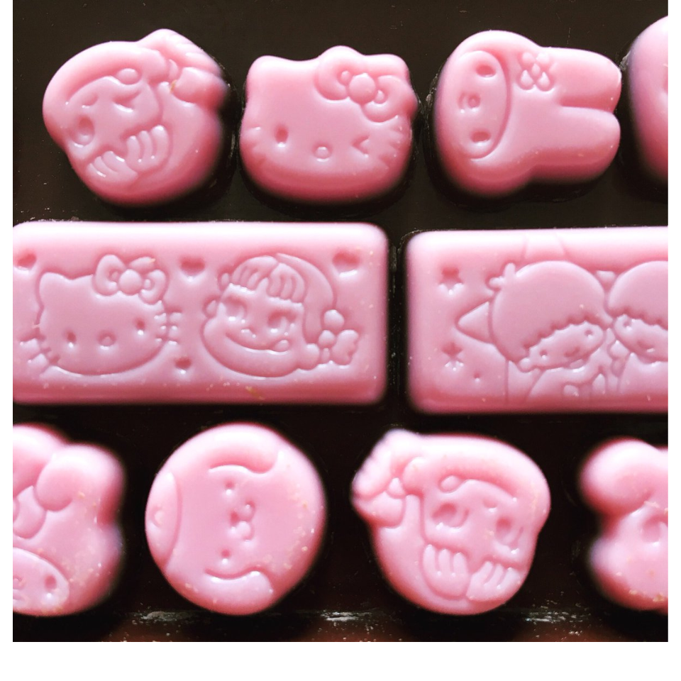 بيكو × سانريو حفلة الفراولة الشوكولاتة