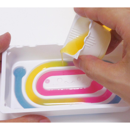 حلوى جيلاتينية طويلة بألوان قوس قزح