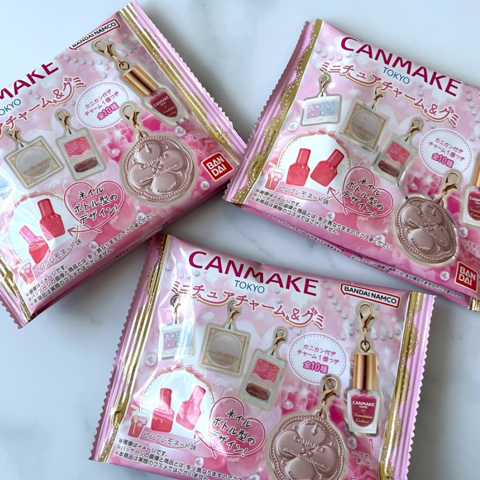 تشارم مصغّر وعلكة هلامية من CANMAKE TOKYO